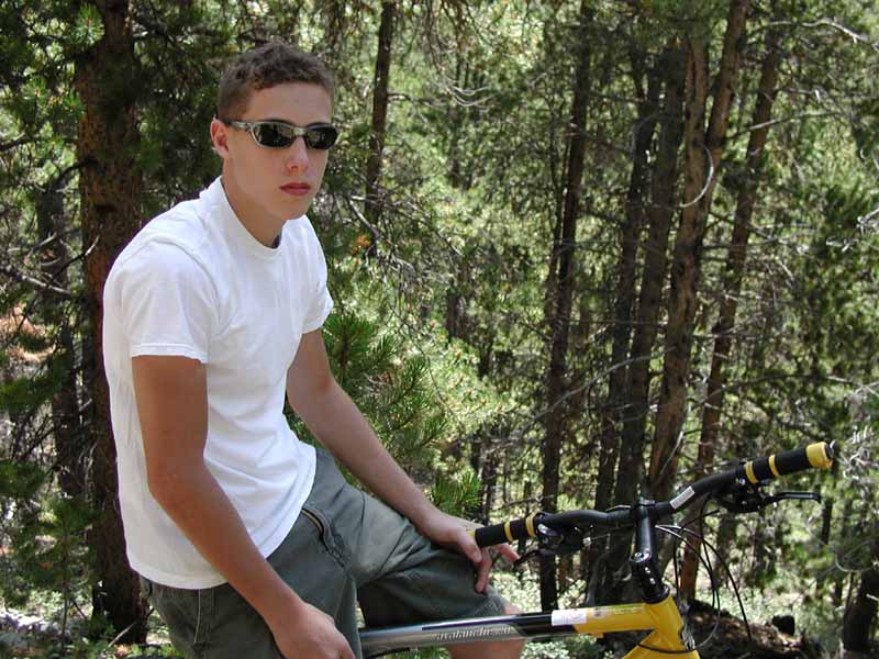 13 Richie on Bike